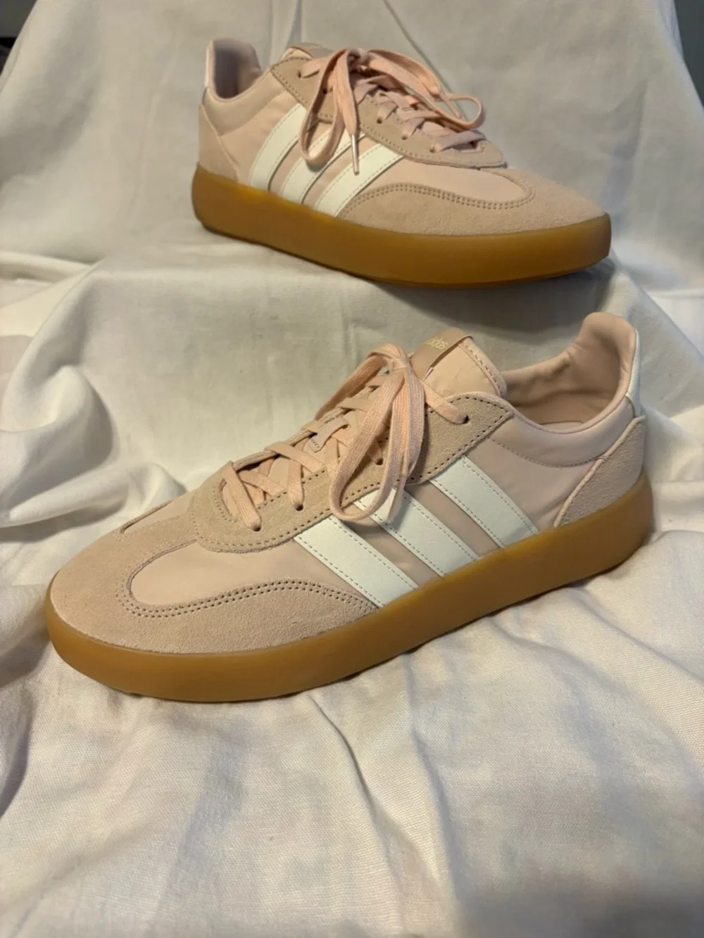 adidas Women's Blush Pink Suede & Leather Sneakers with Gum Sole - Picture 1 of 2